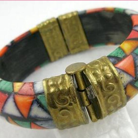 Vintage Hindu Indian Bone Hinged Bangle Bracelet - Picture 6 of 9